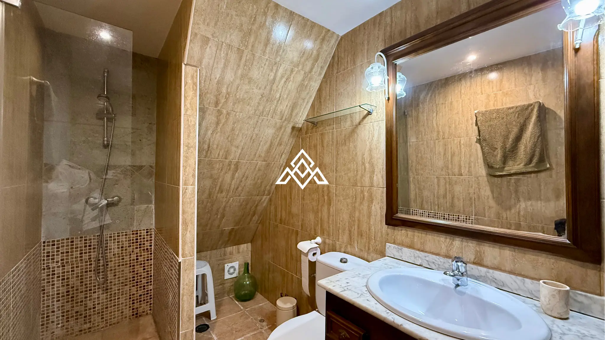 Charming Rustic Estate Monda with two independent homes, mountain views and 3,200 m² of land. Spain real estate investment near Málaga.