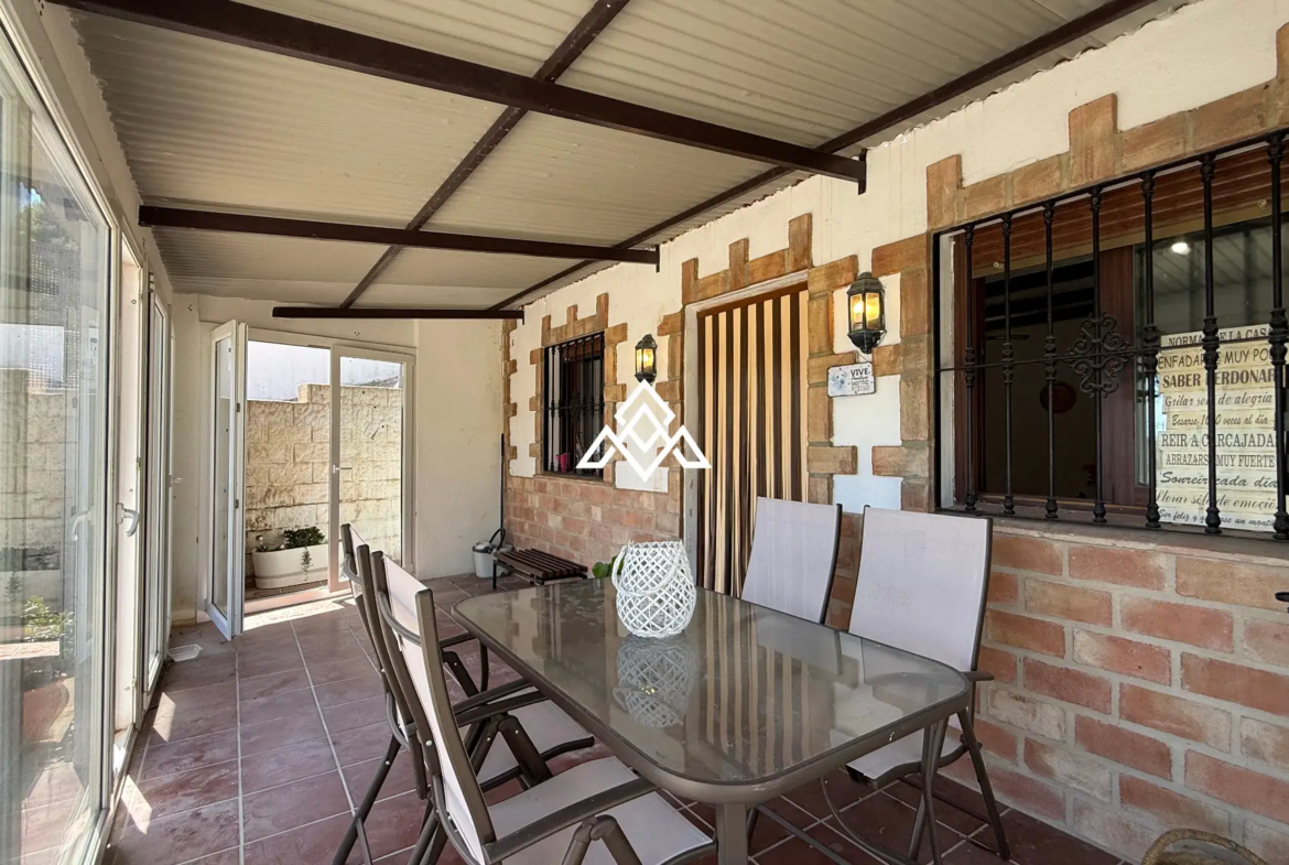 Charming Rustic Estate Monda with two independent homes, mountain views and 3,200 m² of land. Spain real estate investment near Málaga.