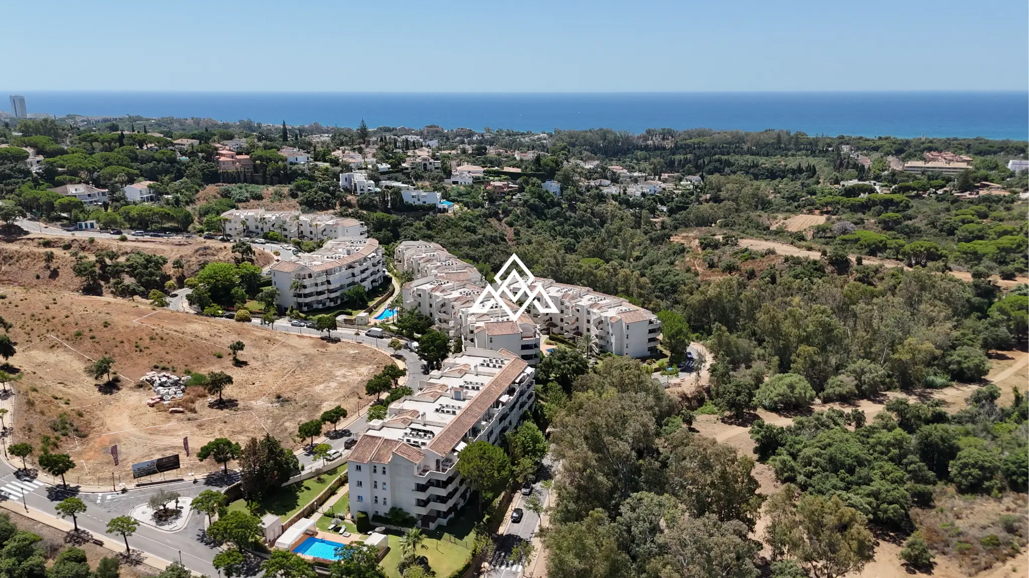 Spacious Elviria Apartment with a 30 m² terrace, garage and forest views. Prime Spain real estate opportunity in Marbella.
