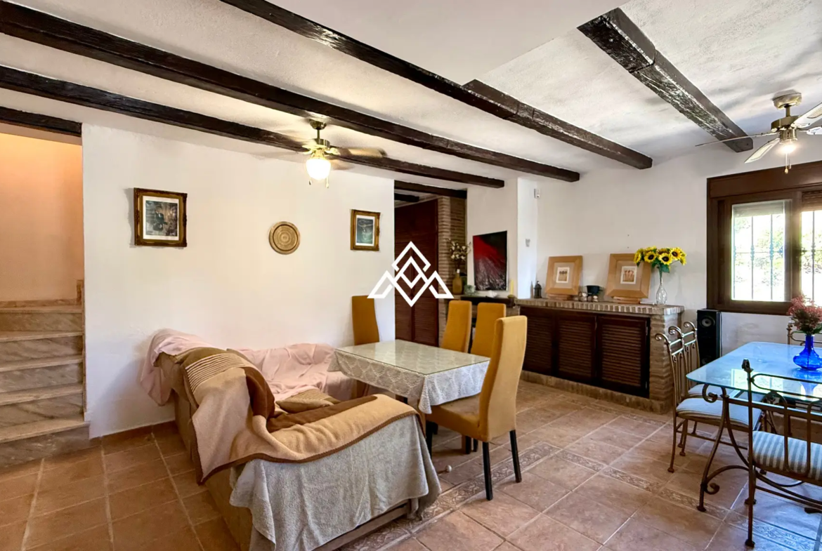 Charming Rustic Estate Monda with two independent homes, mountain views and 3,200 m² of land. Spain real estate investment near Málaga.
