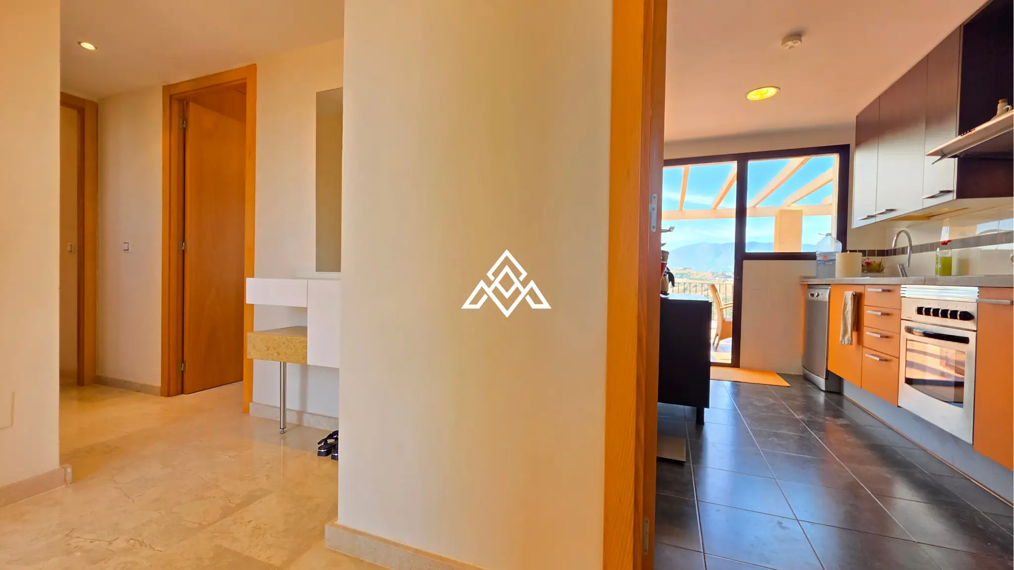 Luxury Calanova Penthouse with a 200 m² terrace, panoramic sea and golf views. Exceptional Spain real estate in La Cala de Mijas.