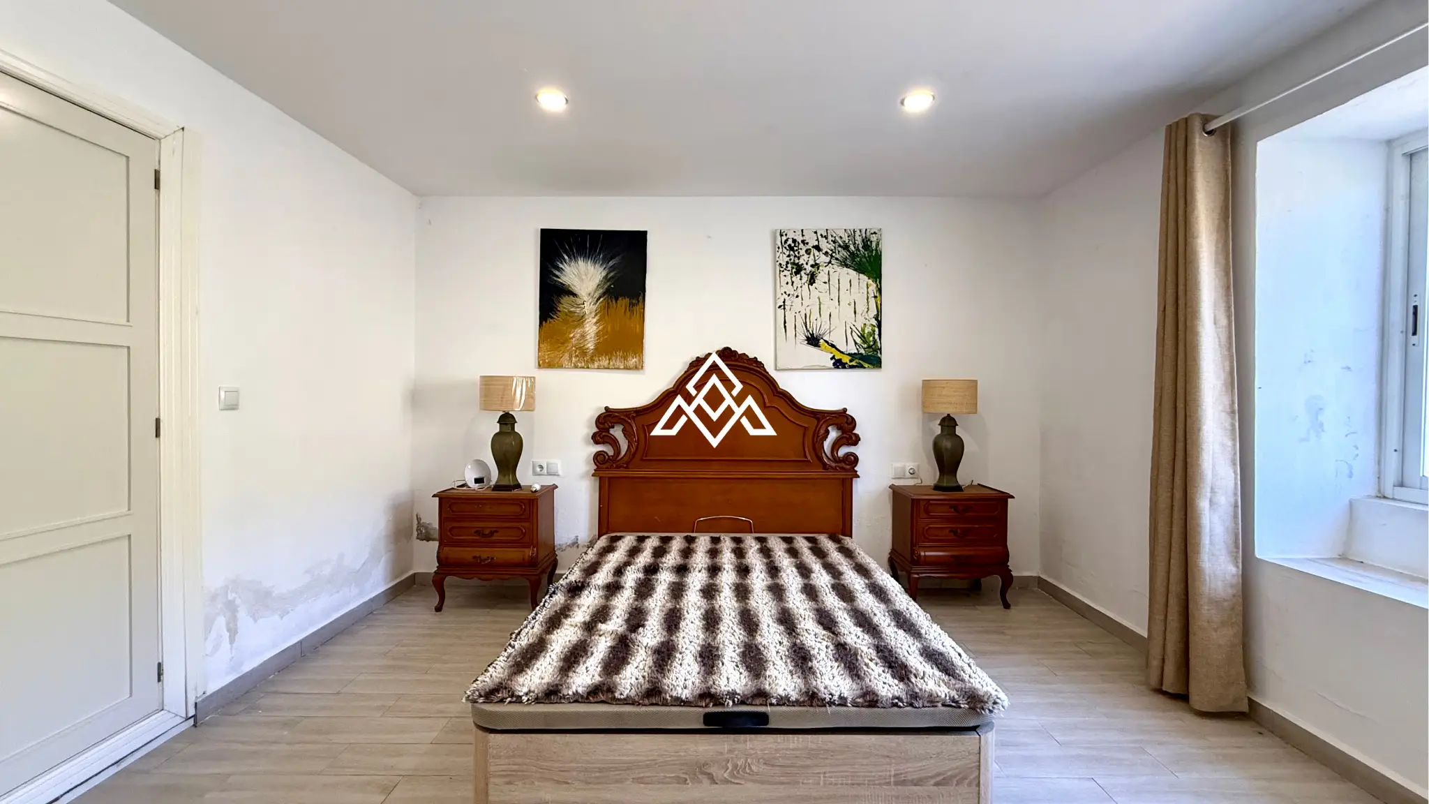 Charming Rustic Estate Monda with two independent homes, mountain views and 3,200 m² of land. Spain real estate investment near Málaga.