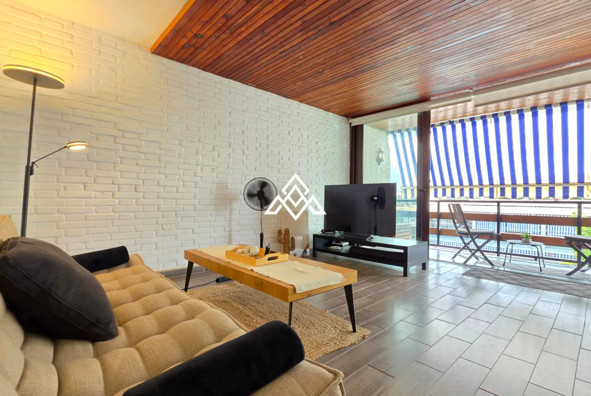 Charming Cortijo Blanco Penthouse near the beach and Puerto Banús. Great Spain real estate investment with terrace and pool views.