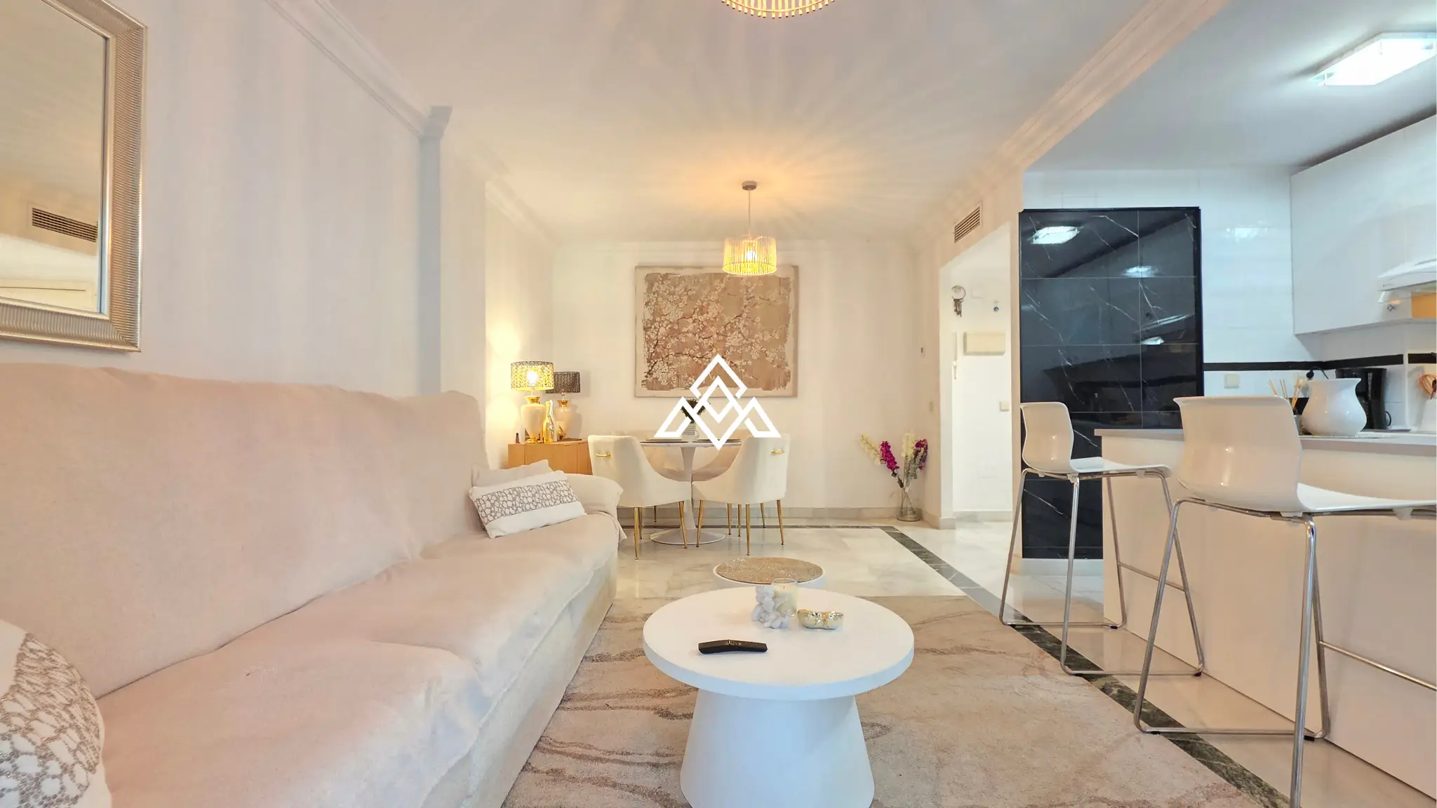 Exclusive Golden Mile Garden Apartment with private garden, terrace and 24h security. Prime Spain real estate in Marbella near the beach.