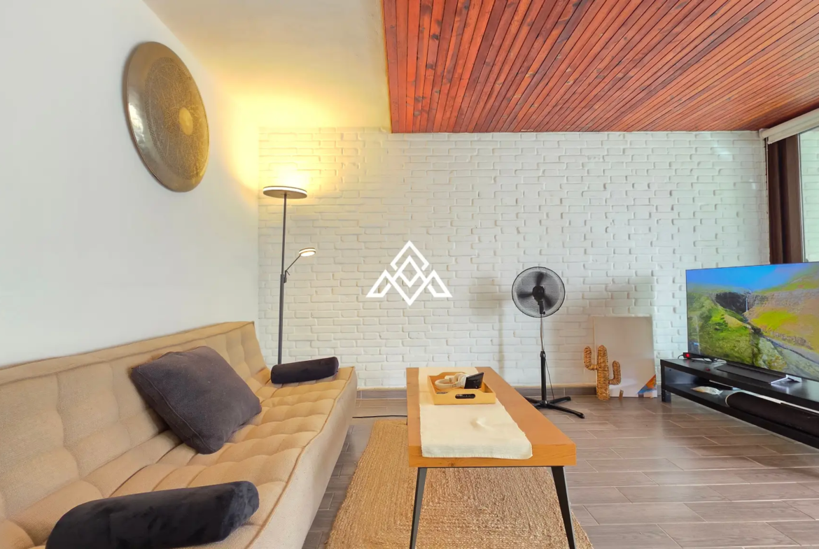 Charming Cortijo Blanco Penthouse near the beach and Puerto Banús. Great Spain real estate investment with terrace and pool views.