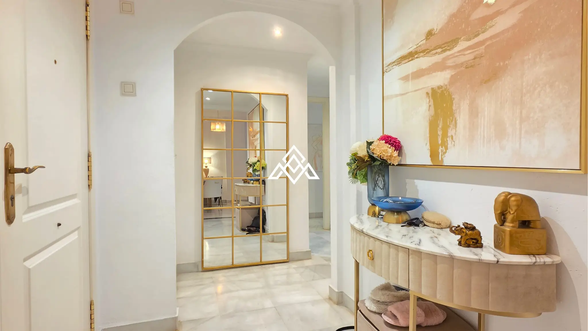 Exclusive Golden Mile Garden Apartment with private garden, terrace and 24h security. Prime Spain real estate in Marbella near the beach.