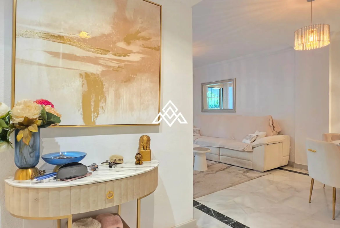 Exclusive Golden Mile Garden Apartment with private garden, terrace and 24h security. Prime Spain real estate in Marbella near the beach.