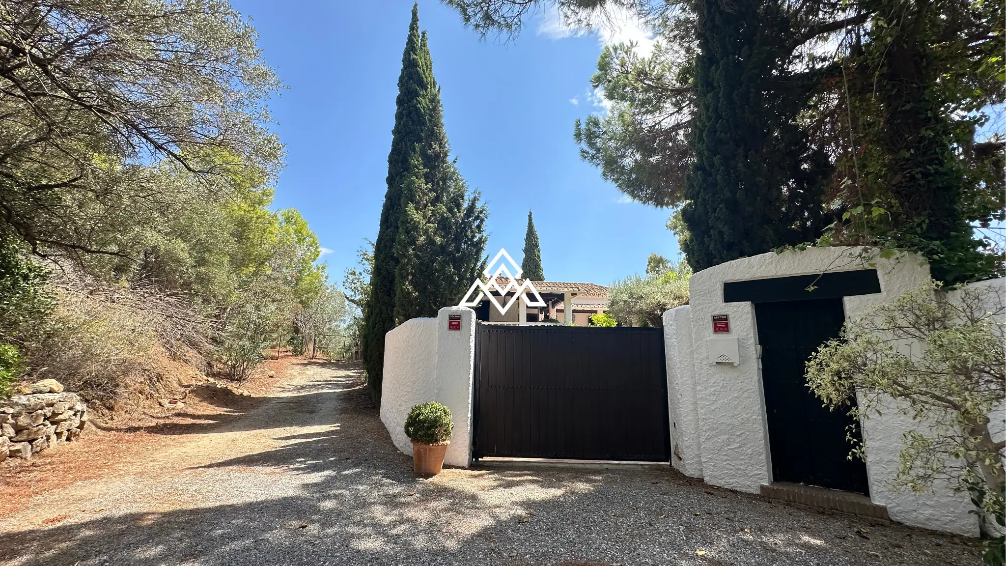 Valtocado urban plot in Mijas with panoramic sea views, up to 5,000 m² of land and residential building potential. Prime Spain real estate opportunity.