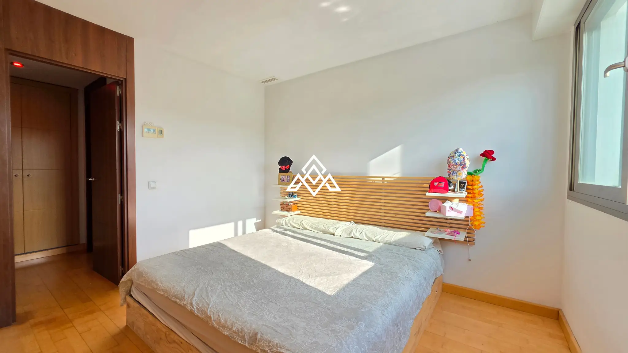 Luxury Triplex Penthouse La Cala with jacuzzi, solarium and 100 m² of terraces. Exceptional Spain real estate near La Cala de Mijas.