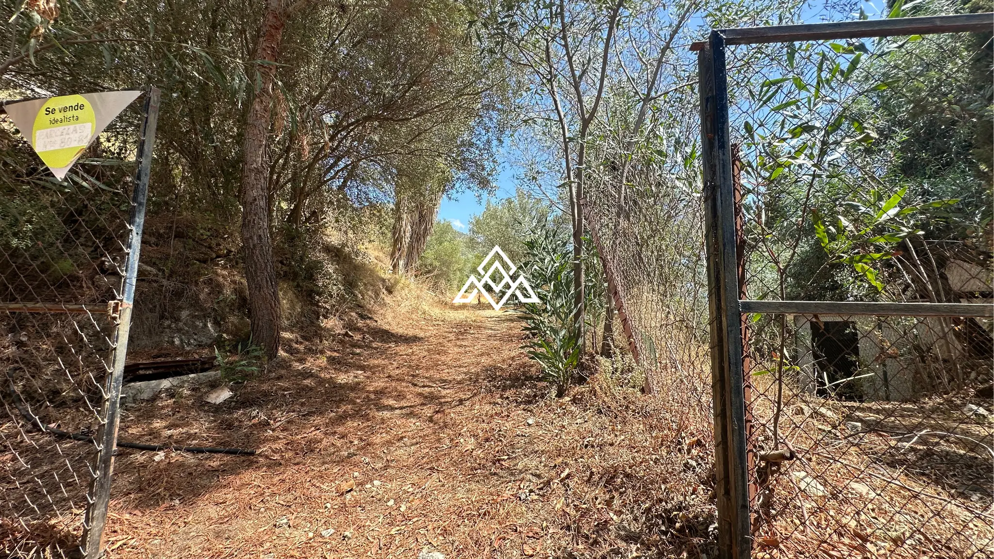 Valtocado urban plot in Mijas with panoramic sea views, up to 5,000 m² of land and residential building potential. Prime Spain real estate opportunity.