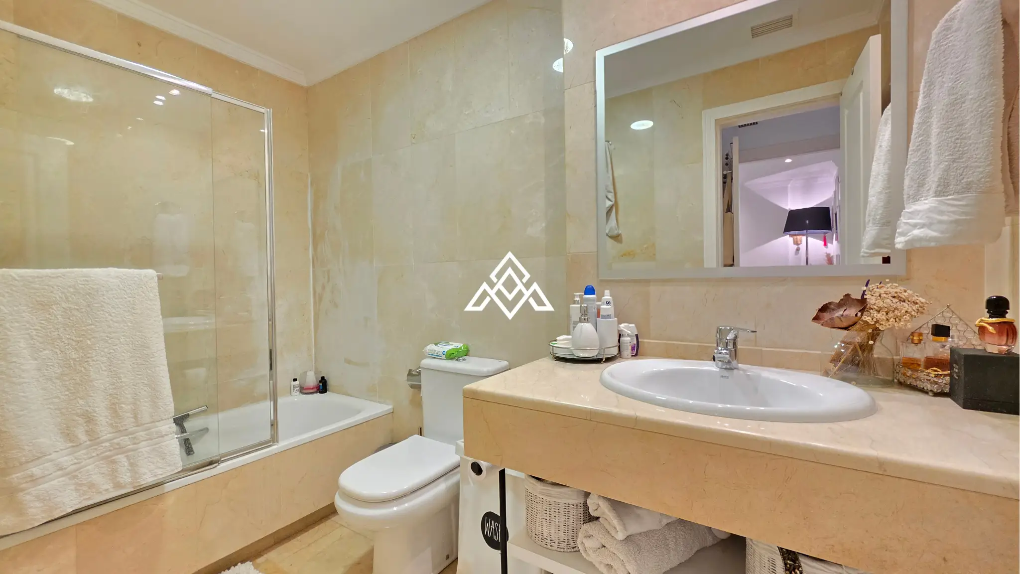Exclusive Golden Mile Garden Apartment with private garden, terrace and 24h security. Prime Spain real estate in Marbella near the beach.