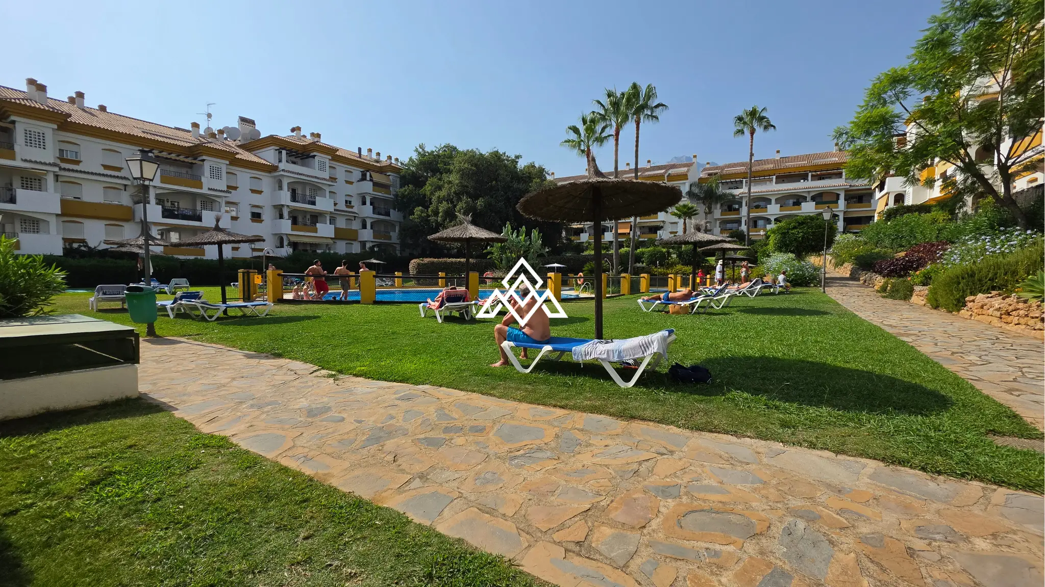Exclusive Golden Mile Garden Apartment with private garden, terrace and 24h security. Prime Spain real estate in Marbella near the beach.