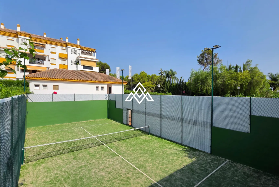 Exclusive Golden Mile Garden Apartment with private garden, terrace and 24h security. Prime Spain real estate in Marbella near the beach.
