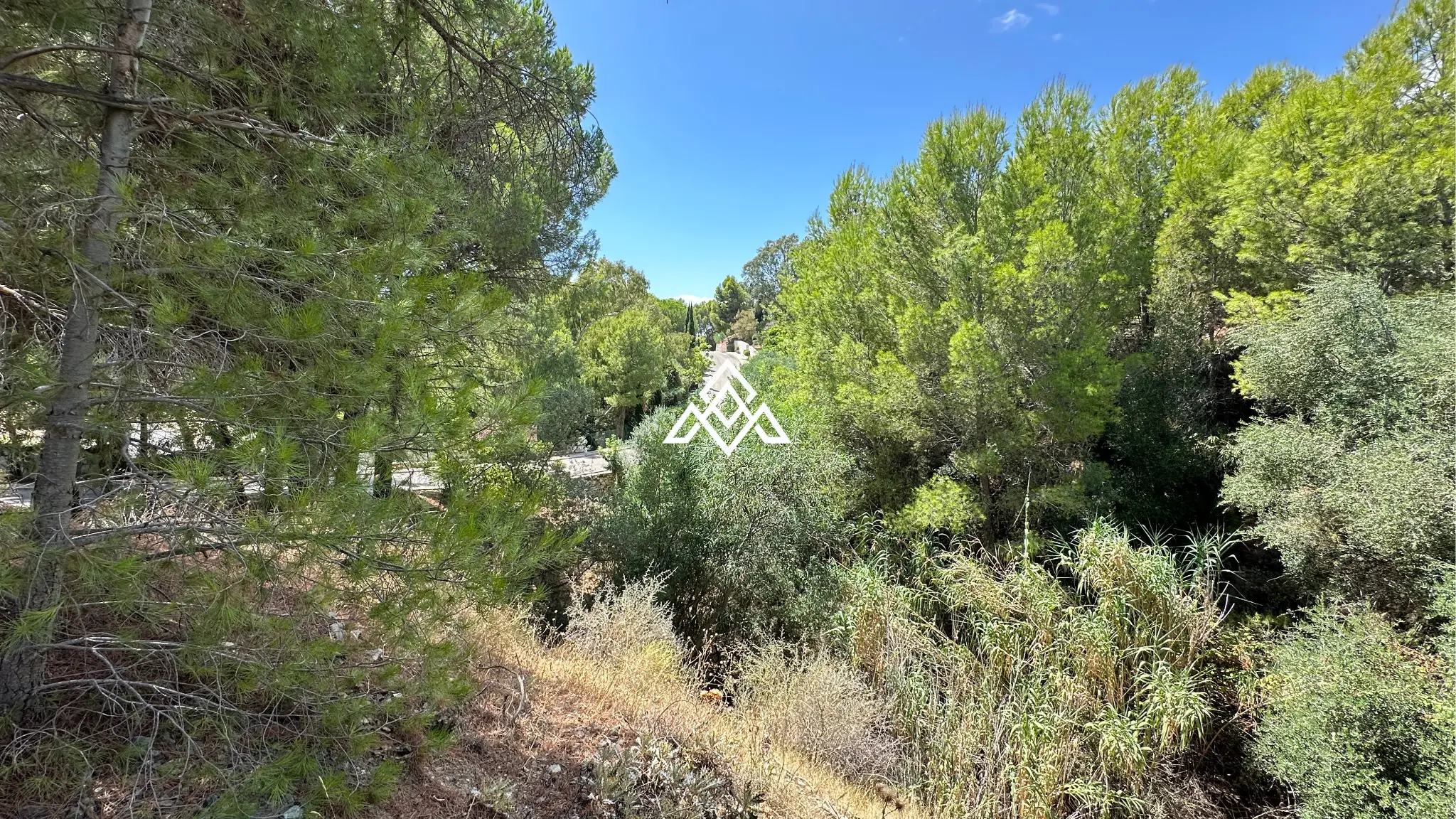 Valtocado urban plot in Mijas with panoramic sea views, up to 5,000 m² of land and residential building potential. Prime Spain real estate opportunity.