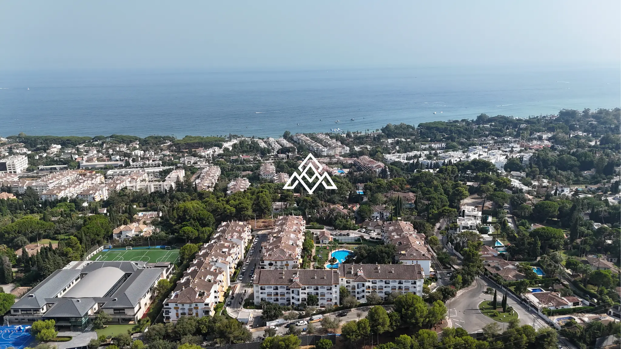 Exclusive Golden Mile Garden Apartment with private garden, terrace and 24h security. Prime Spain real estate in Marbella near the beach.