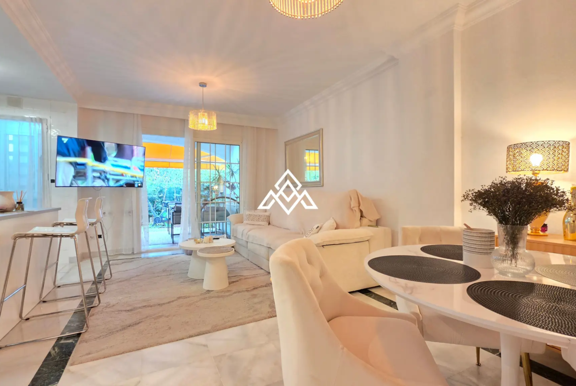 Exclusive Golden Mile Garden Apartment with private garden, terrace and 24h security. Prime Spain real estate in Marbella near the beach.