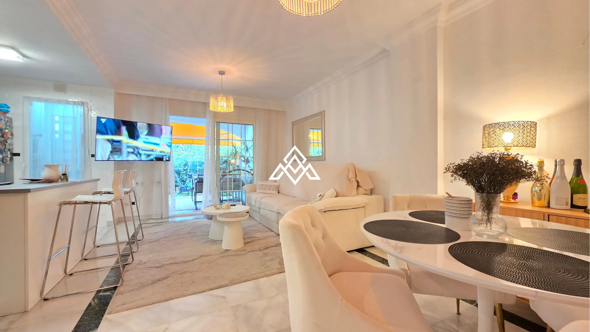 Exclusive Golden Mile Garden Apartment with private garden, terrace and 24h security. Prime Spain real estate in Marbella near the beach.