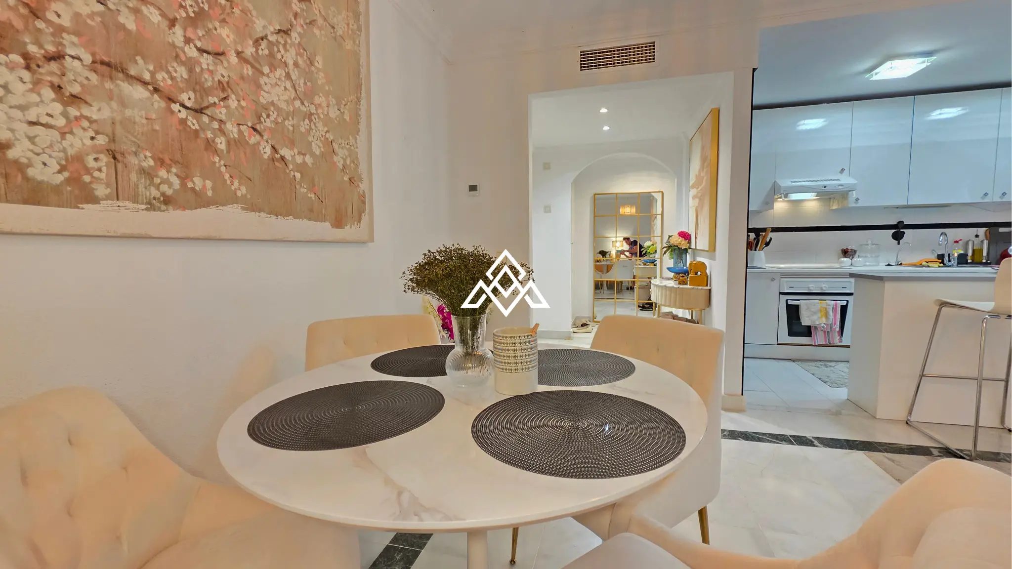 Exclusive Golden Mile Garden Apartment with private garden, terrace and 24h security. Prime Spain real estate in Marbella near the beach.