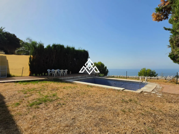 Fully renovated Panoramic Sea View Villa on the Costa del Sol with 5 bedrooms, 100 m² of terraces and stunning Mediterranean views.