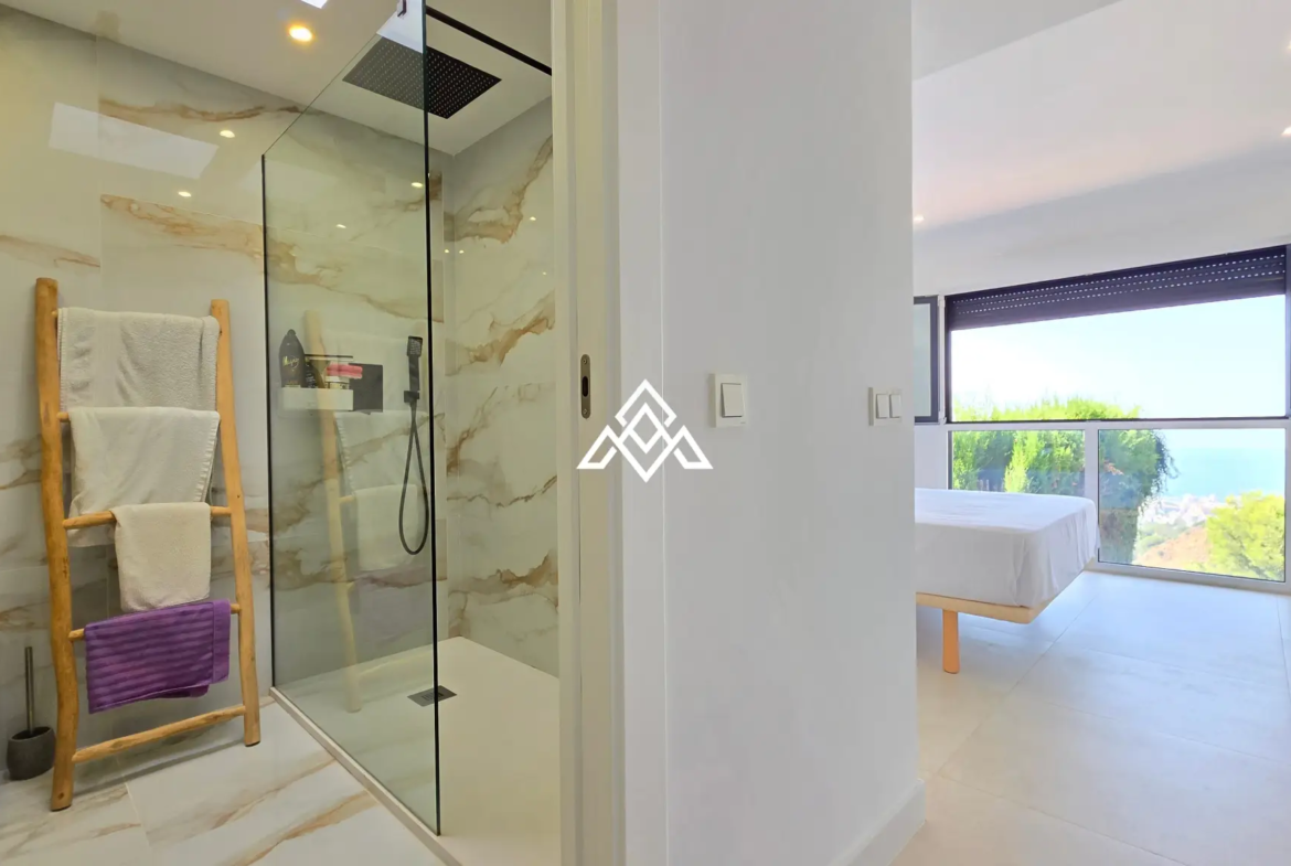 Fully renovated Panoramic Sea View Villa on the Costa del Sol with 5 bedrooms, 100 m² of terraces and stunning Mediterranean views.