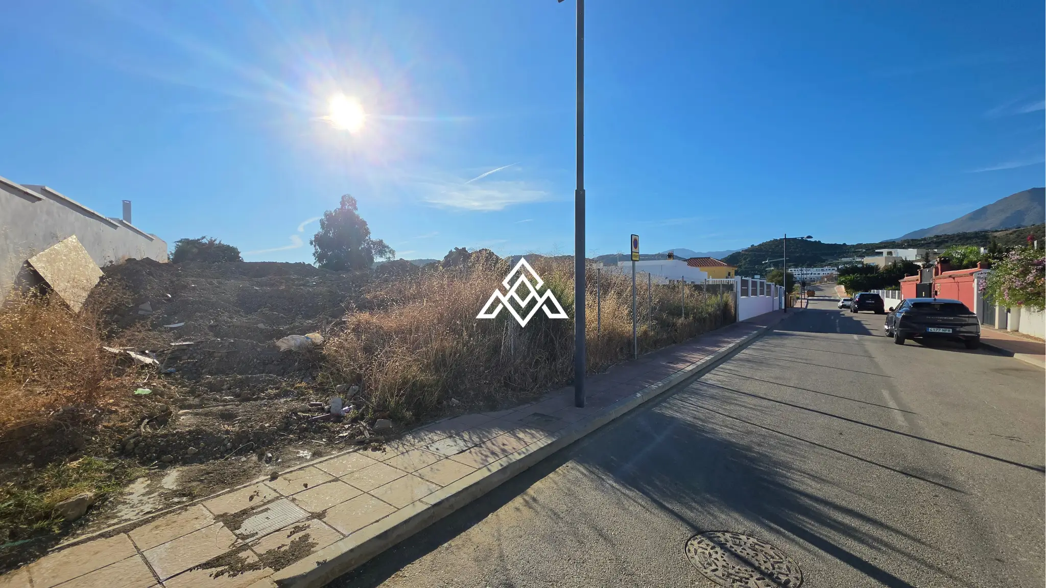 MPA-0130 Valle Romano plot in Estepona with preliminary villa project and golf views