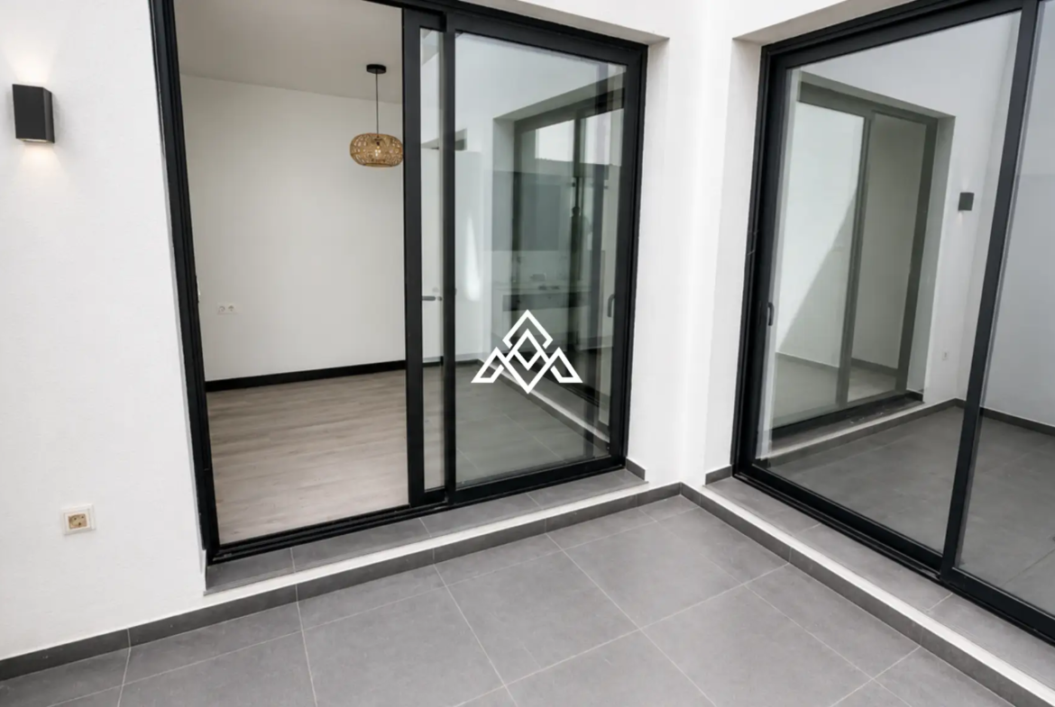 Hacienda el Sueño Apartment with private garden terrace and pool views in Mijas