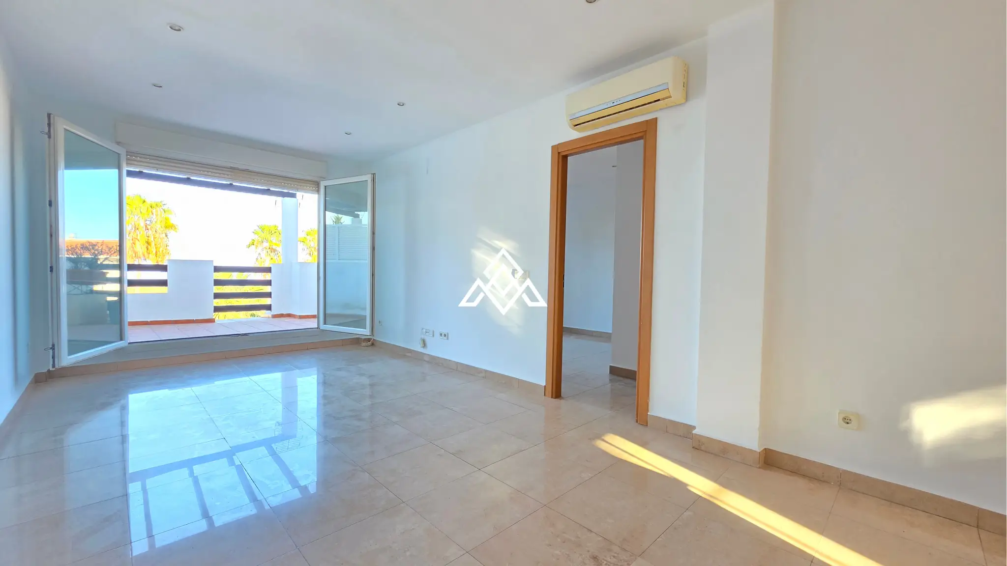 Vistalmar Duquesa Apartment with panoramic sea views and terrace in Manilva