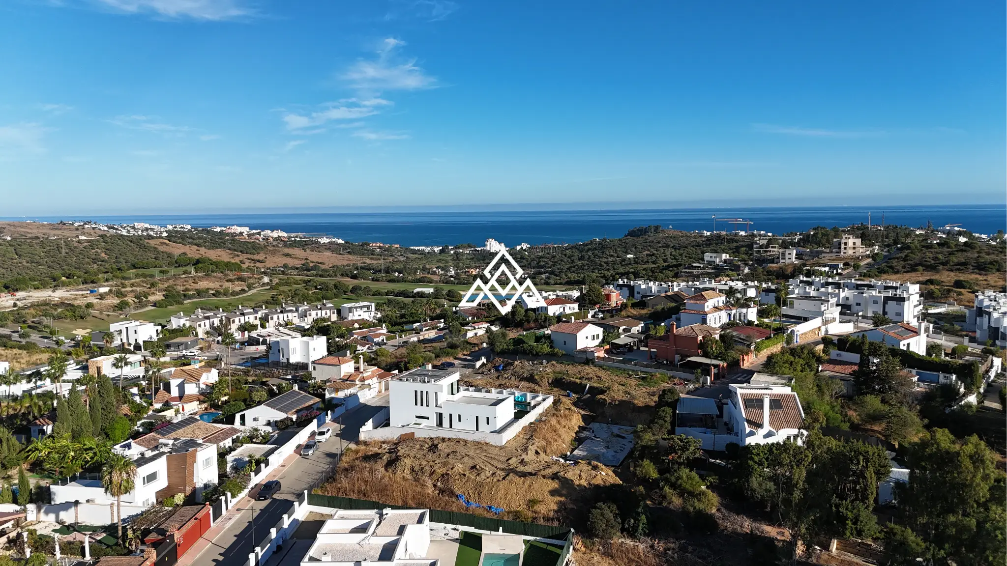 MPA-0130 Valle Romano plot in Estepona with preliminary villa project and golf views