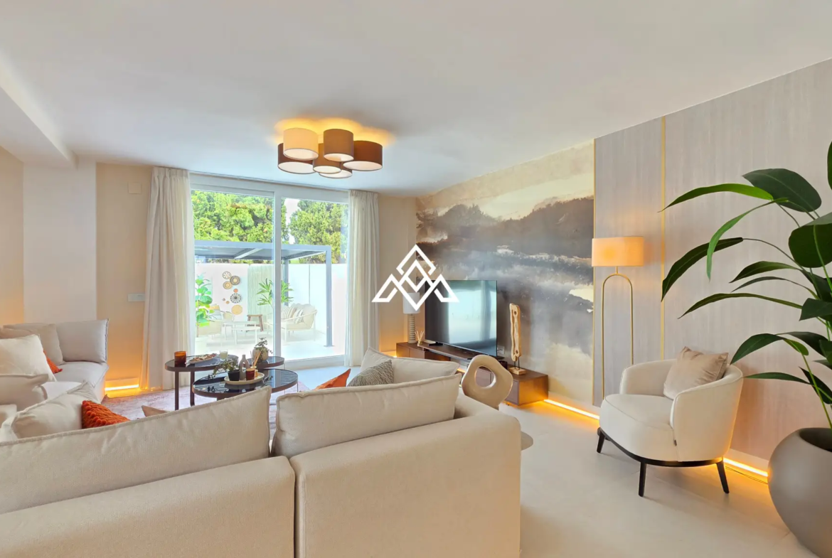 Discover this brand-new renovated villa in Riviera del Sol, Mijas Costa, with panoramic sea views, 3 bedrooms, 3 bathrooms and spacious terraces.