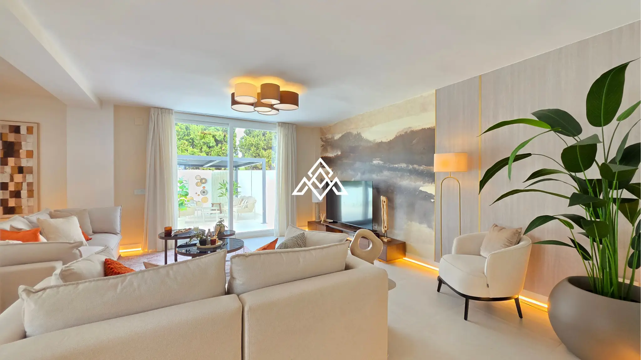 MPA-0122 Discover this brand-new renovated villa in Riviera del Sol, Mijas Costa, with panoramic sea views, 3 bedrooms, 3 bathrooms and spacious terraces.