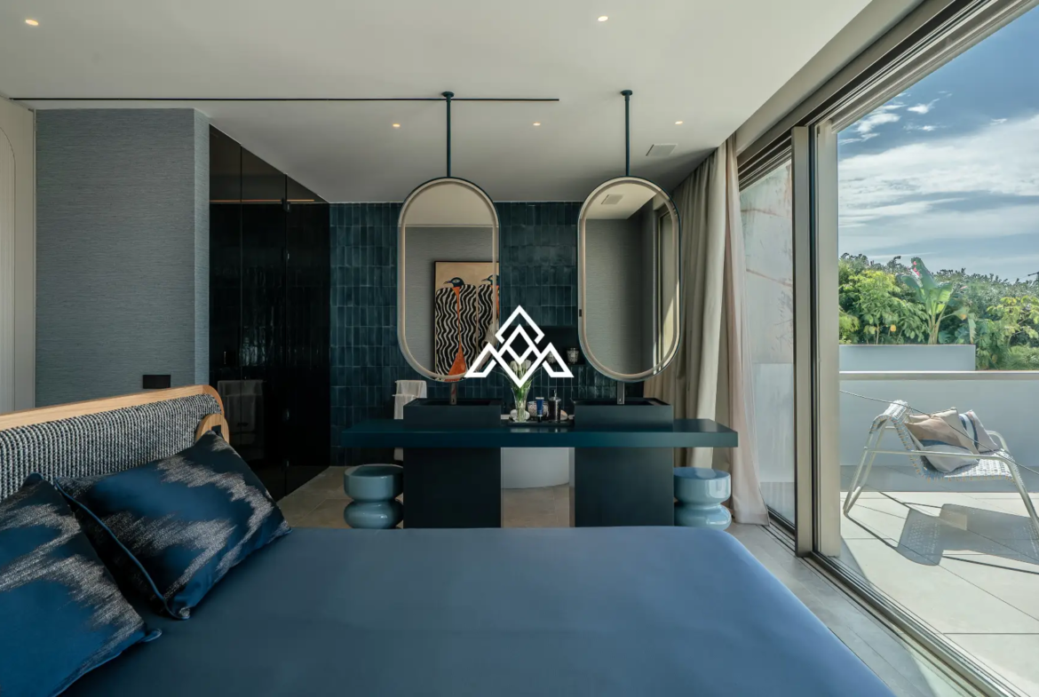 Luxury La Reserva villa for sale in Sotogrande with panoramic sea views and indoor swimming pool.