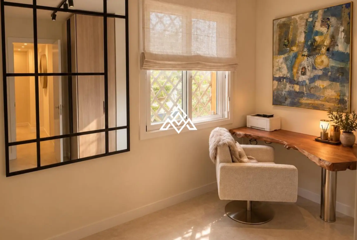 Riviera del Sol Penthouse with 60 m² terrace and golf course views in Mijas Costa
