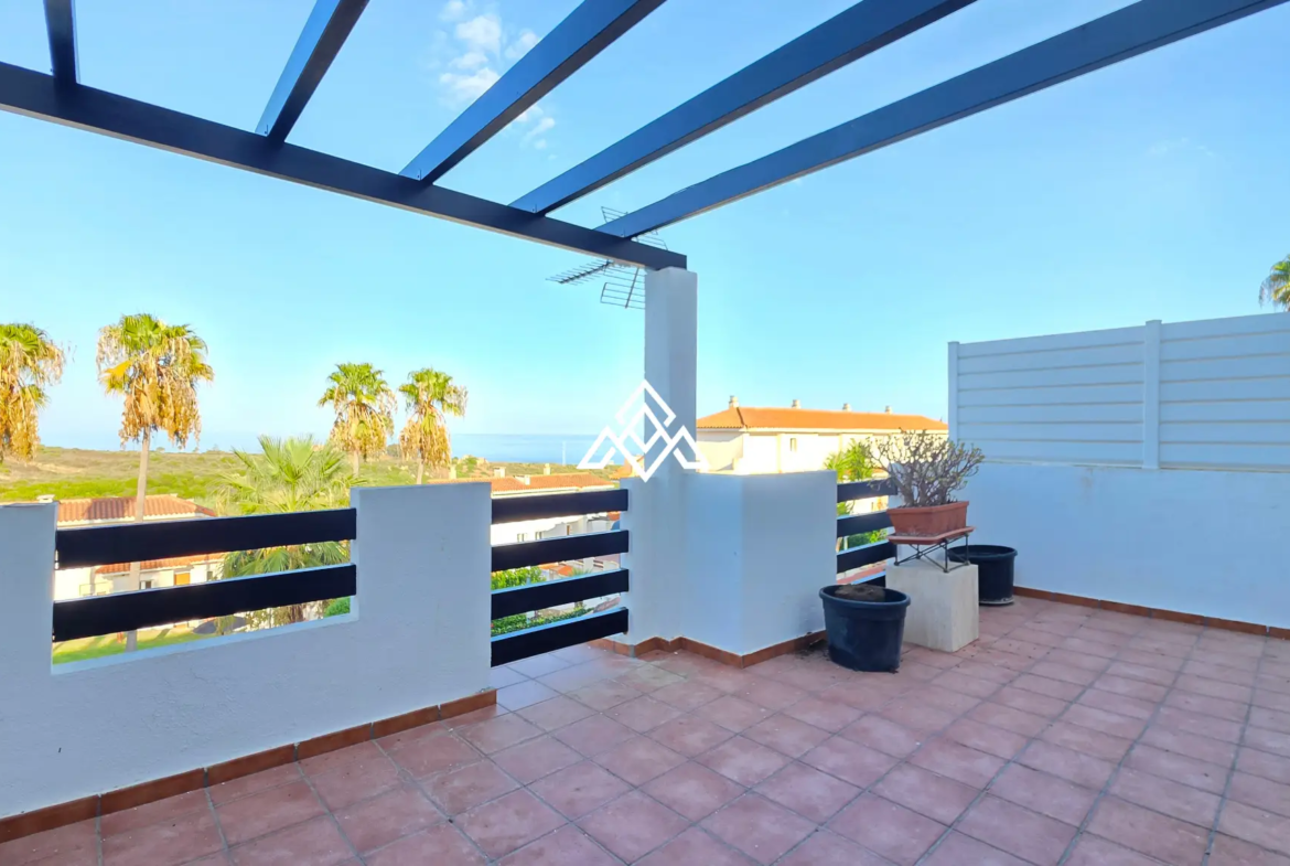 Vistalmar Duquesa Apartment with panoramic sea views and terrace in Manilva