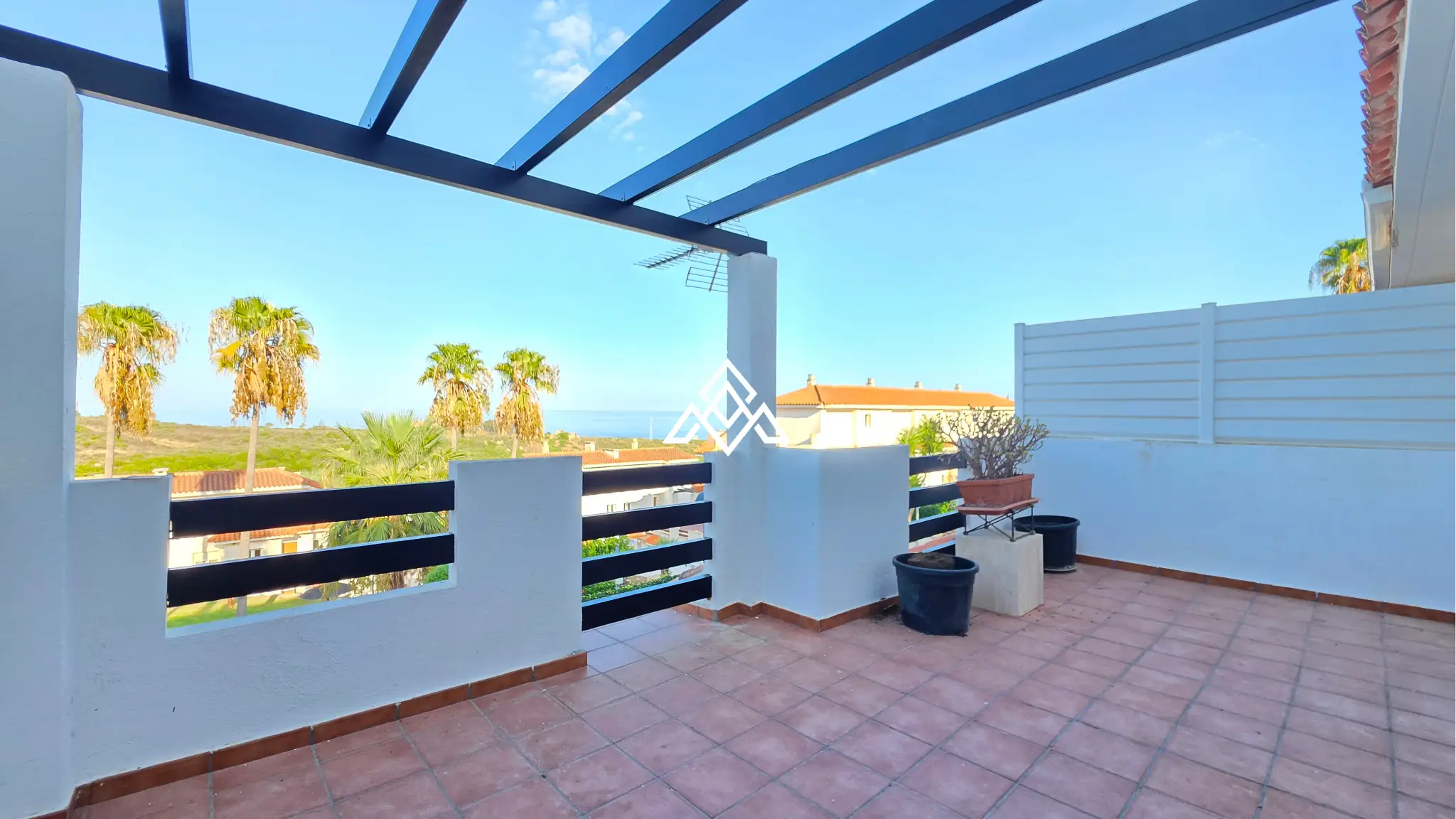 Vistalmar Duquesa Apartment with panoramic sea views and terrace in Manilva