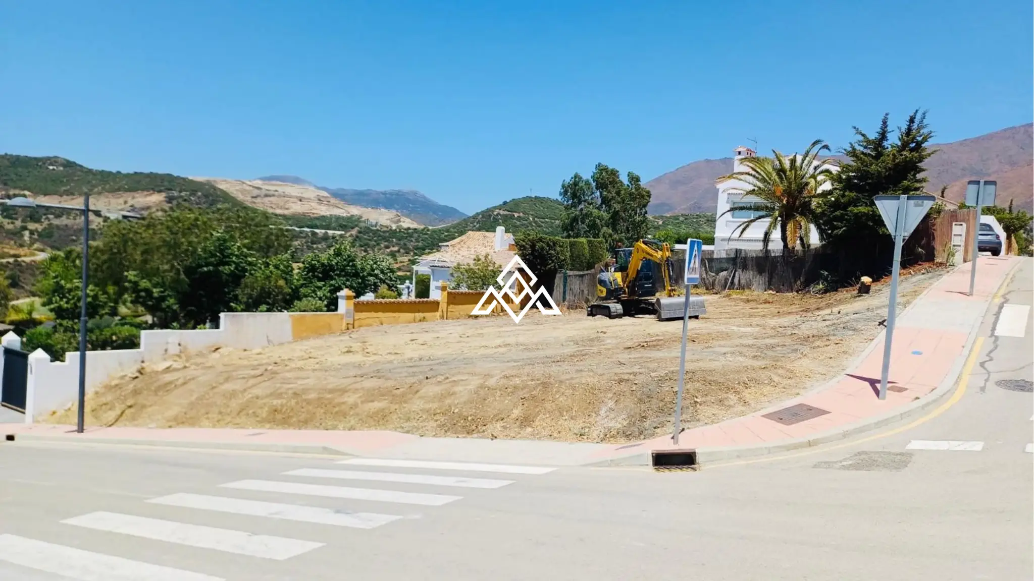 MPA-0132 Plot for sale in Valle Romano, Estepona, with southwest orientation, golf course and Mediterranean Sea views.