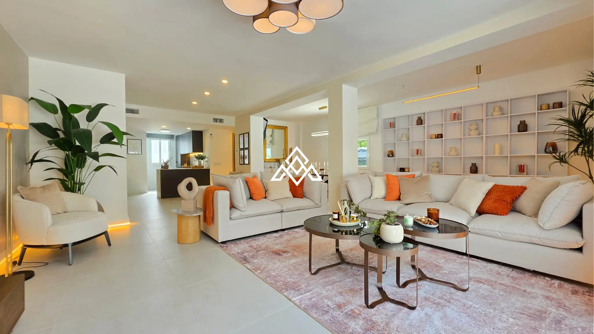 MPA-0122 Discover this brand-new renovated villa in Riviera del Sol, Mijas Costa, with panoramic sea views, 3 bedrooms, 3 bathrooms and spacious terraces.