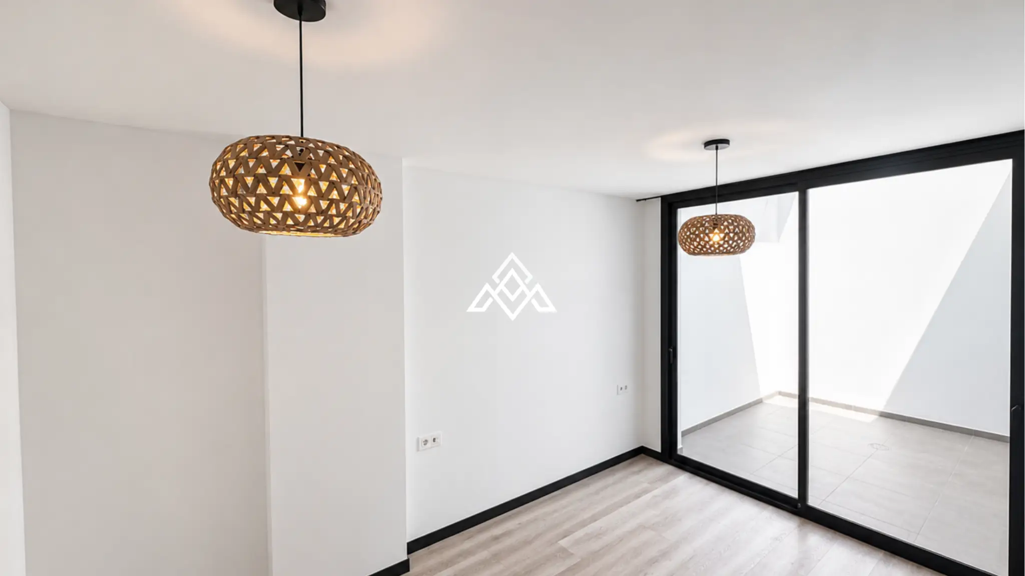 Hacienda el Sueño Apartment with private garden terrace and pool views in Mijas