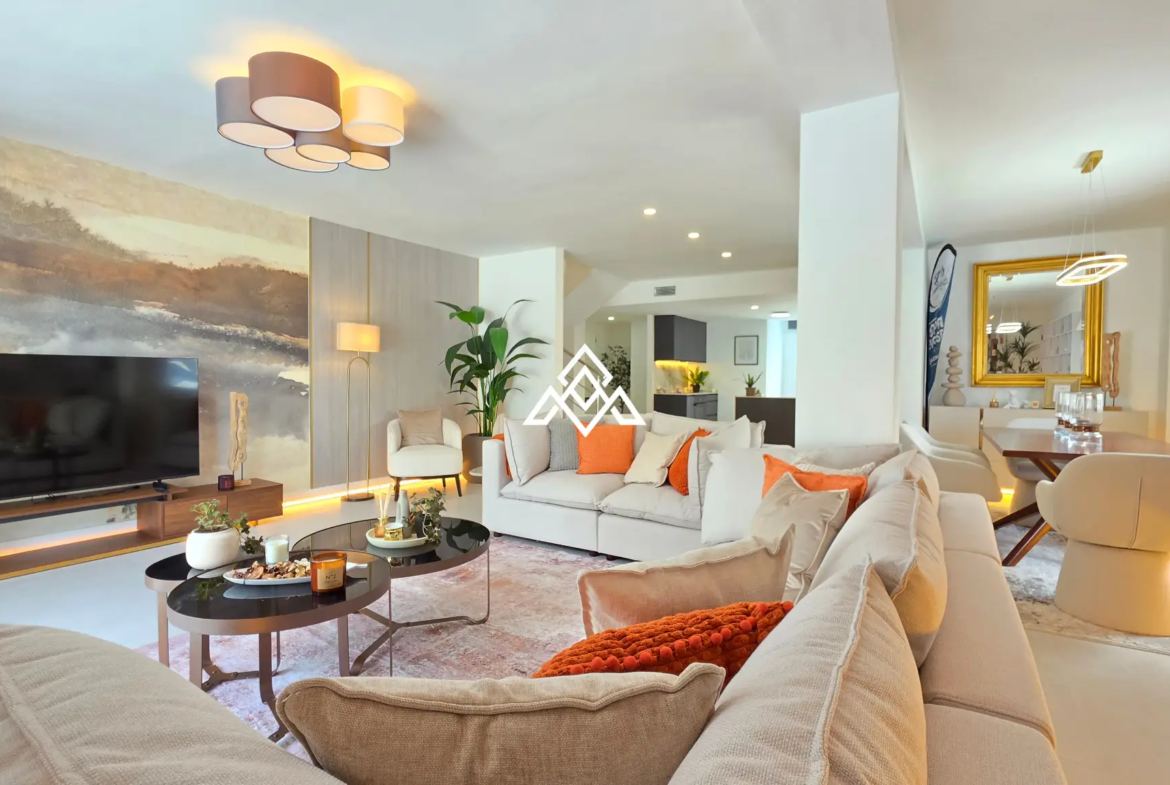 Discover this brand-new renovated villa in Riviera del Sol, Mijas Costa, with panoramic sea views, 3 bedrooms, 3 bathrooms and spacious terraces.