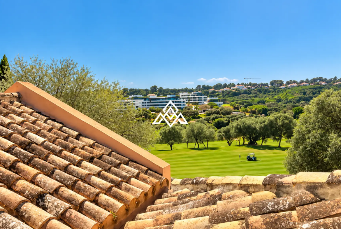 Sotogrande Golf Villa – Renovated Andalusian Luxury on the Golf Frontline