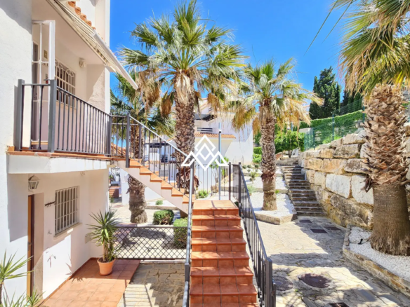 Vistalmar Duquesa Apartment with panoramic sea views and terrace in Manilva