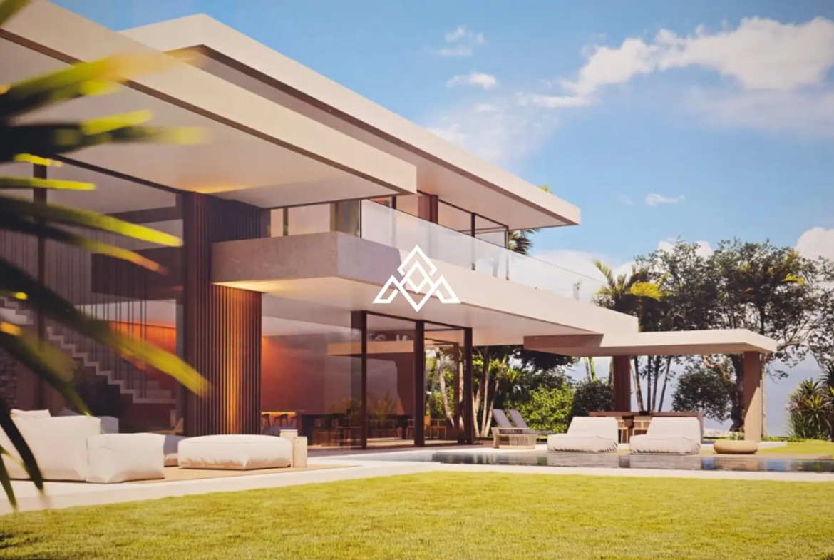 La Cala Golf plot for sale in Mijas Costa, featuring 1,733 m² of land, panoramic sea and golf views, and a unique architectural project.
