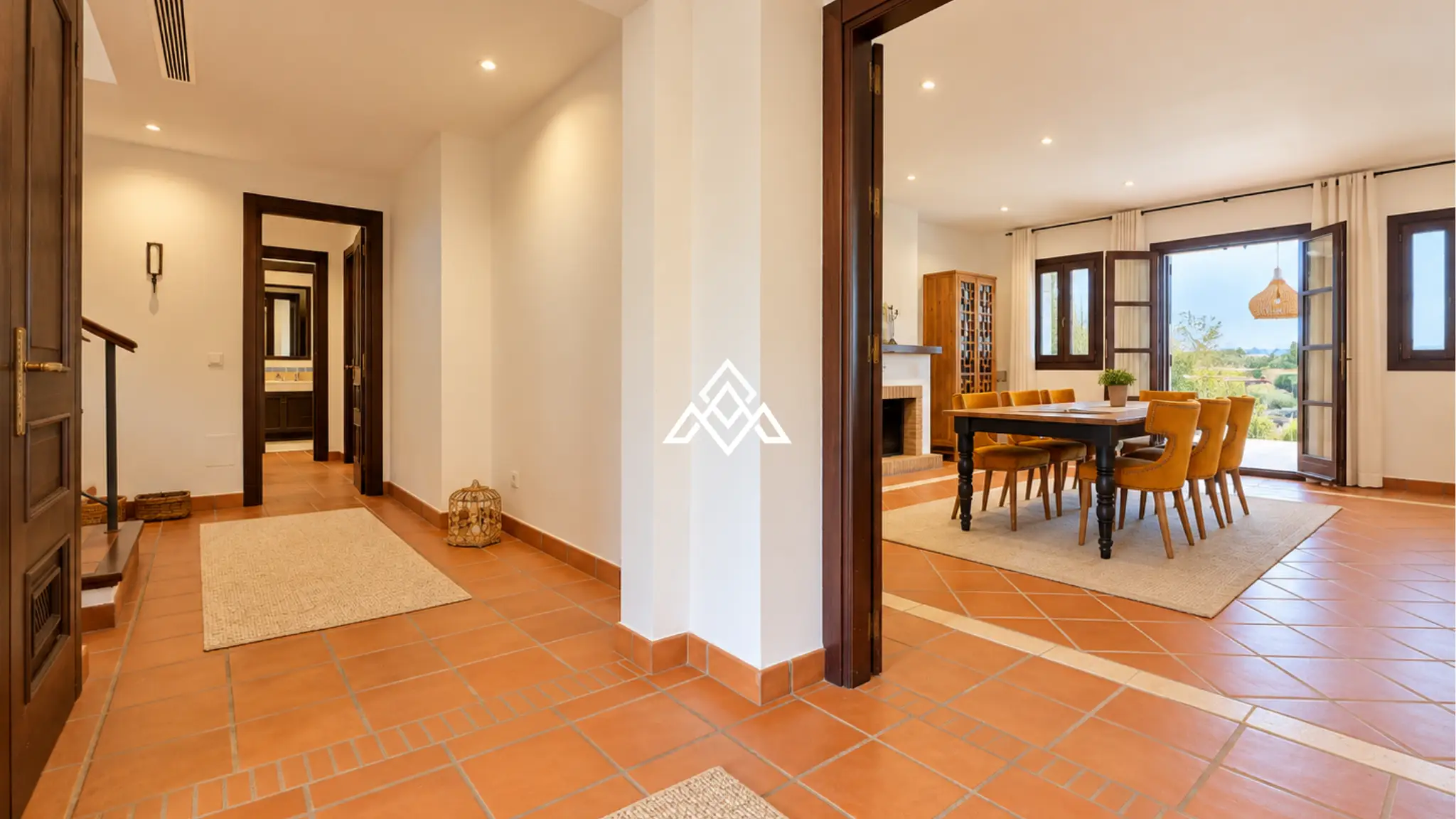 Sotogrande Golf Villa – Renovated Andalusian Luxury on the Golf Frontline
