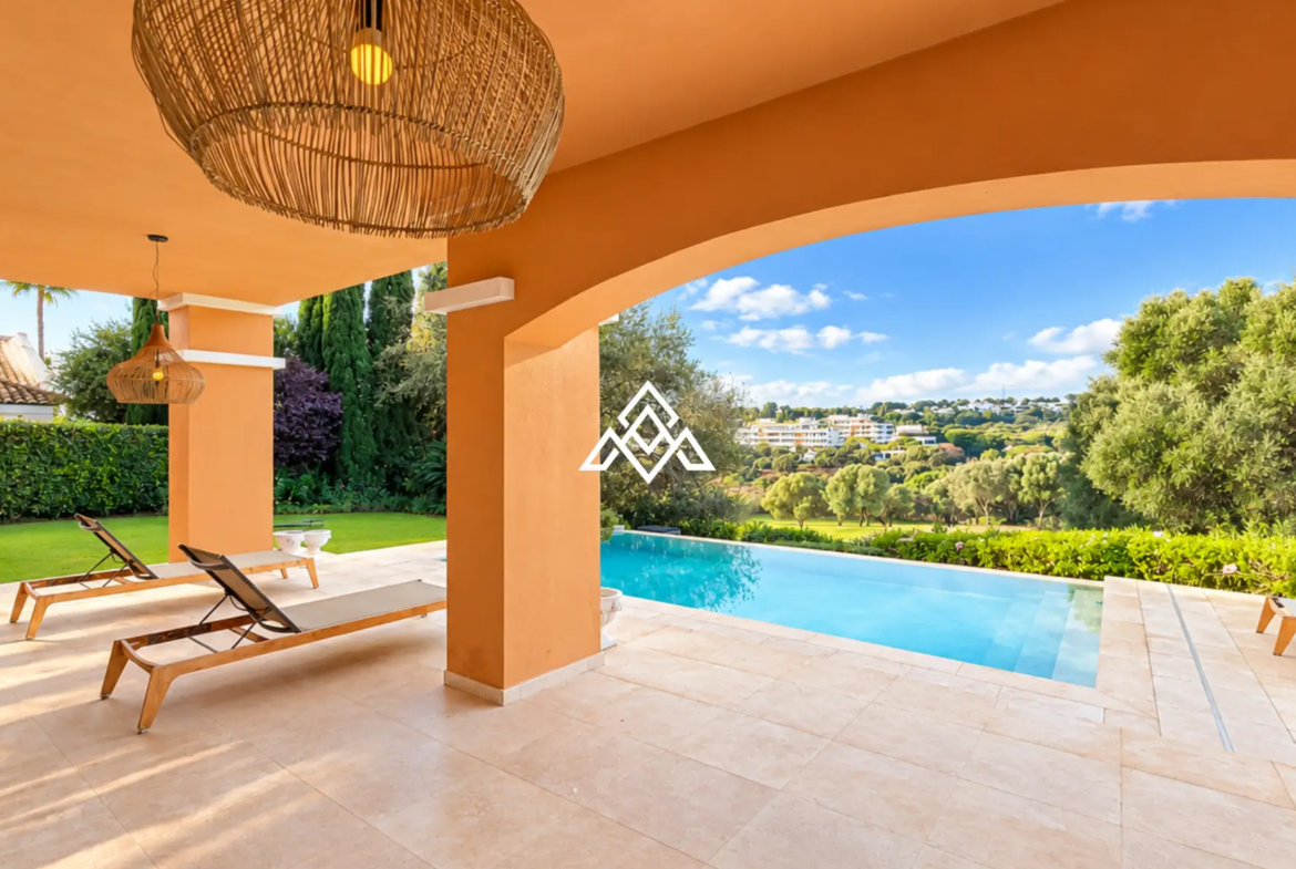 Sotogrande Golf Villa – Renovated Andalusian Luxury on the Golf Frontline
