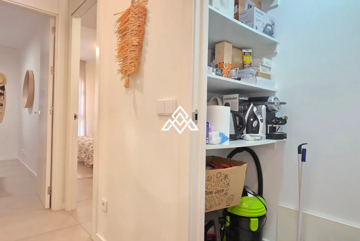 Estepona Garden Apartment with private garden, terrace, garage and valid tourist licence. Ideal investment property in Spain.
