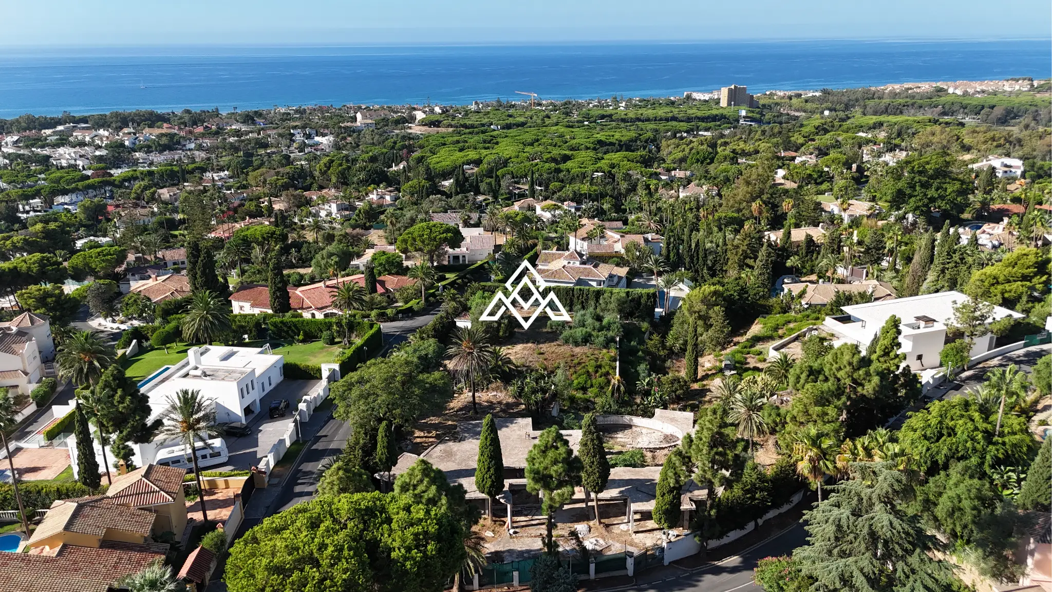 MPA-0124 Hacienda de Las Chapas plot for sale in Marbella with panoramic sea views, 4,000 m² of land and a villa project awaiting a building licence.