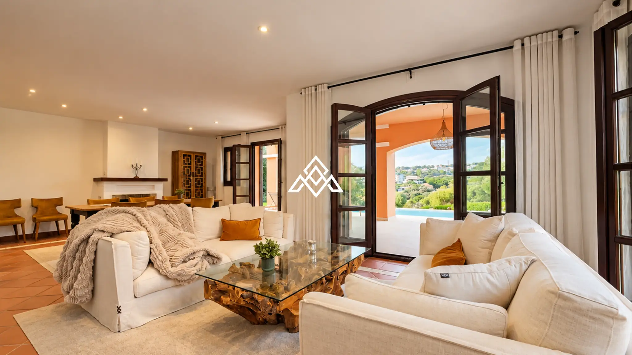 Sotogrande Golf Villa – Renovated Andalusian Luxury on the Golf Frontline