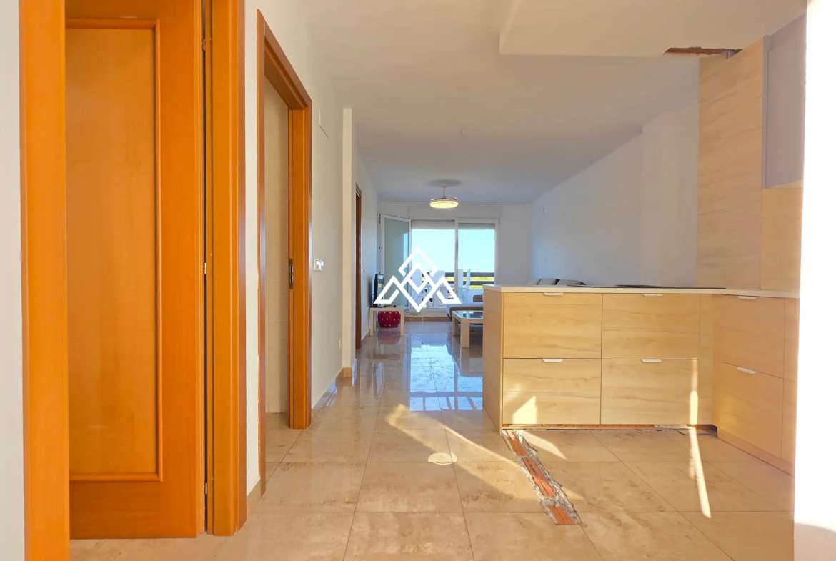 Vistalmar Duquesa apartment in Manilva with 2 bedrooms, 2 bathrooms, a 25 m² south-facing terrace and panoramic Mediterranean sea views.