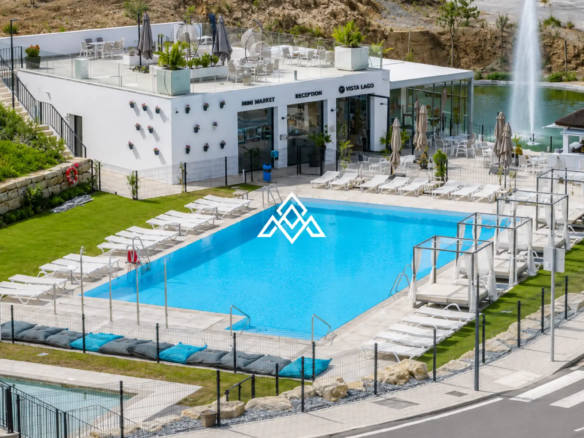 Hacienda el Sueño Apartment with 29 m² terrace and swimming pool views in Mijas