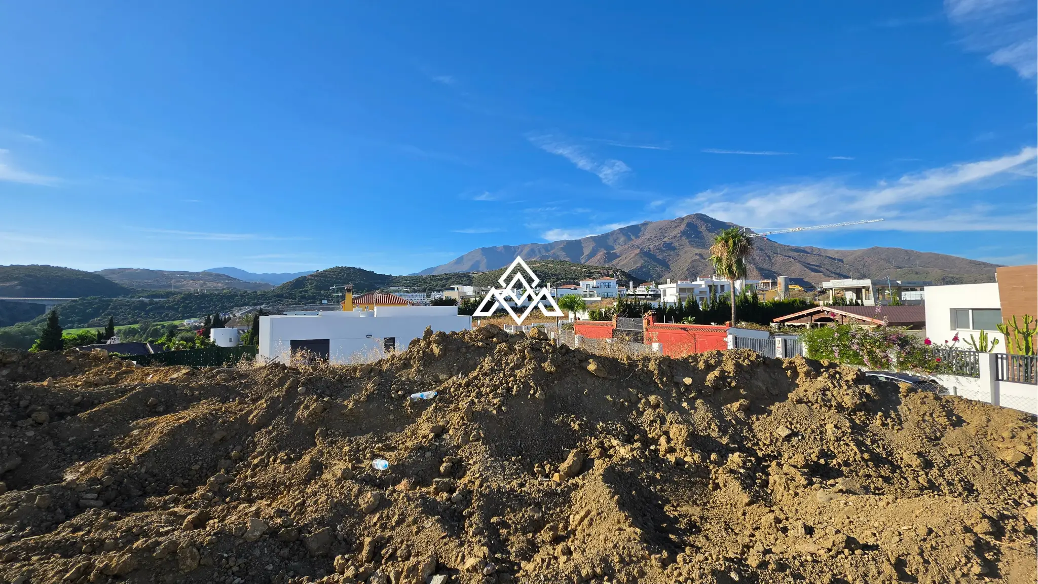 MPA-0130 Valle Romano plot in Estepona with preliminary villa project and golf views