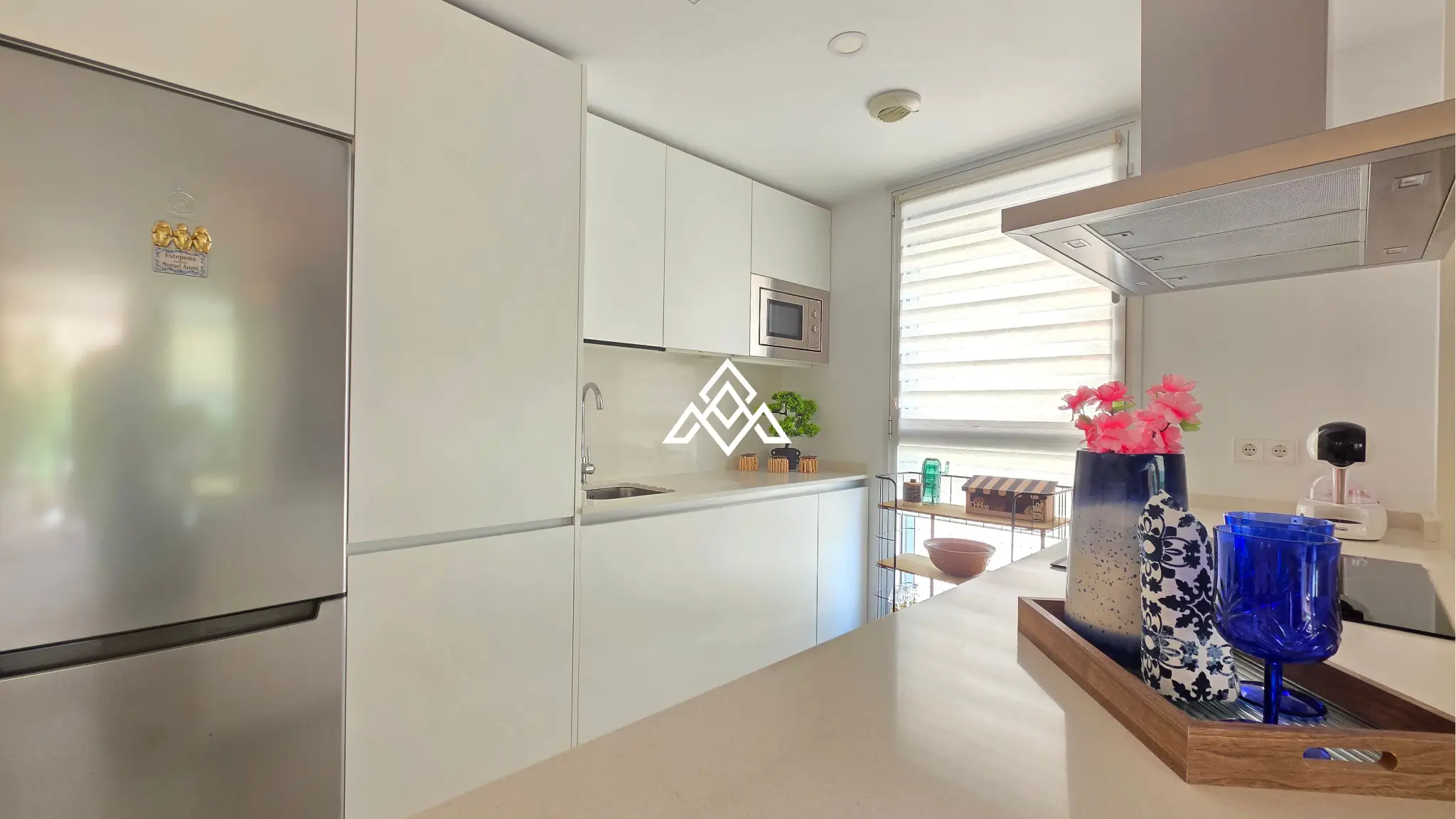 Estepona Garden Apartment with private garden, terrace, garage and valid tourist licence. Ideal investment property in Spain.